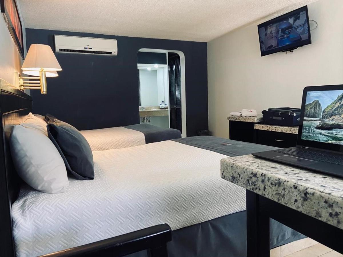 Hotel La Finca Hermosillo Ngoại thất bức ảnh